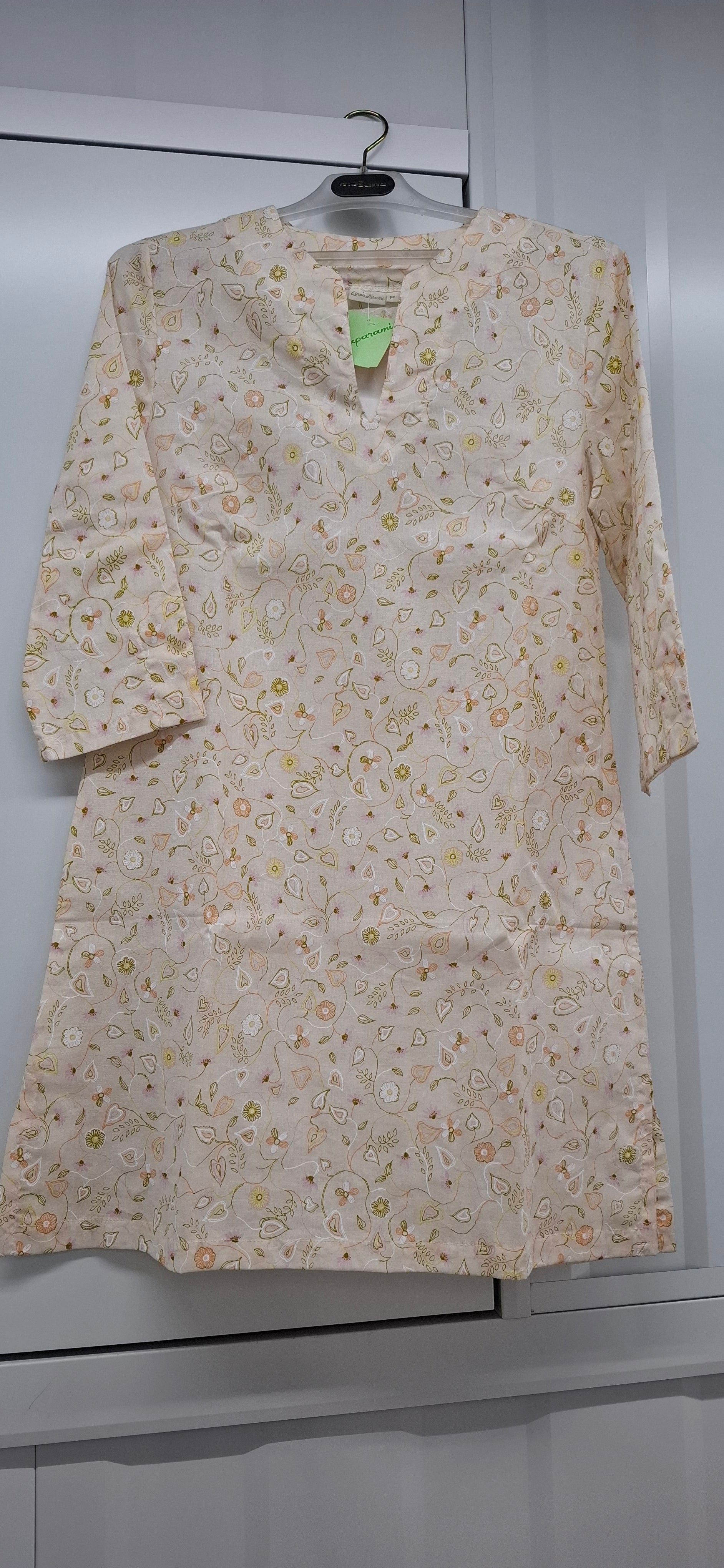 Kurta Crudo Bordado Floral Dorado